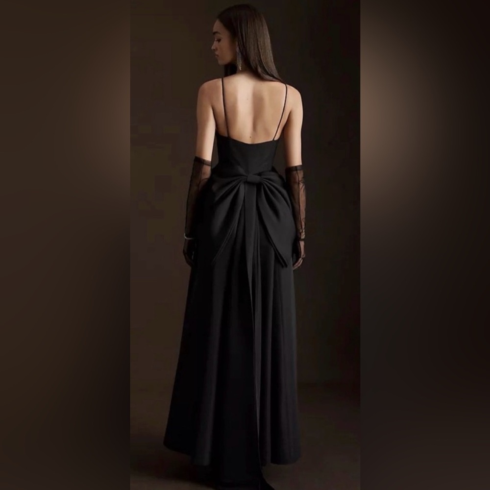 Sachin + Babi Hadley Gown - Picture 2 of 7
